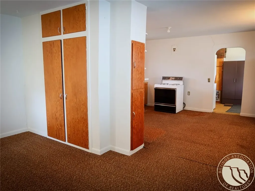 418 2nd Avenue W Melstone MT 59054