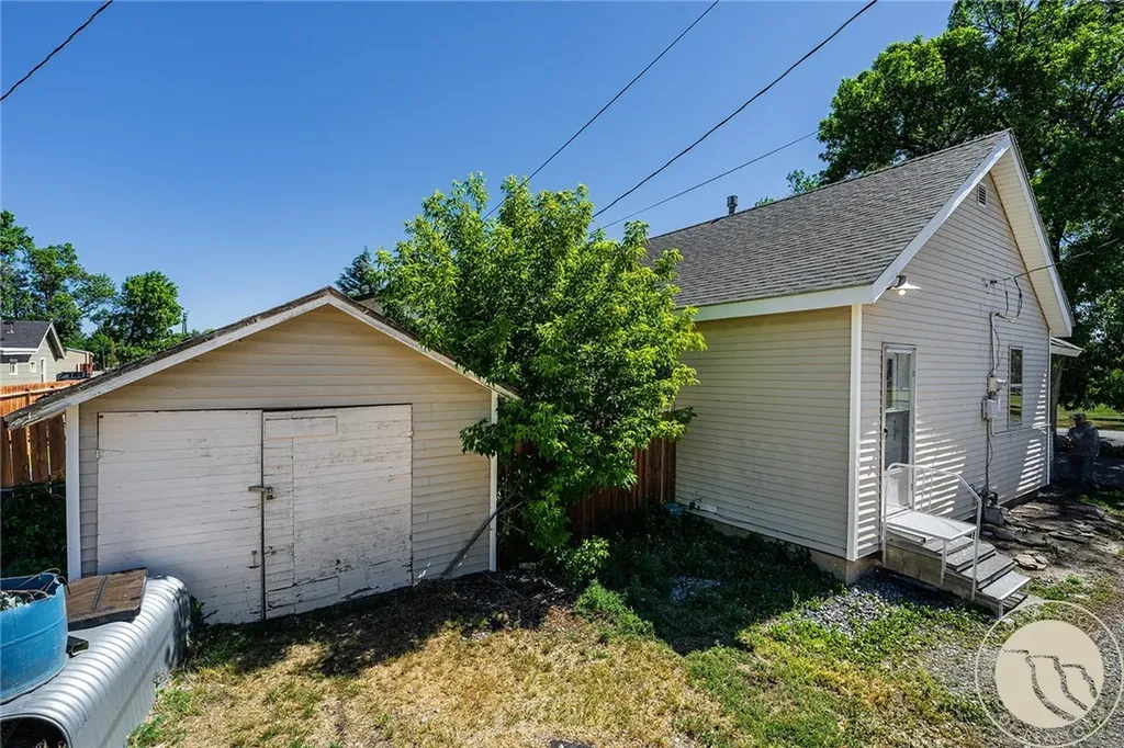 331 & 333 N. Quarry Street Columbus MT 59019