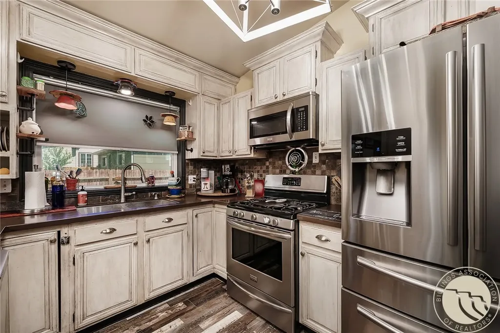 331 & 333 N. Quarry Street Columbus MT 59019