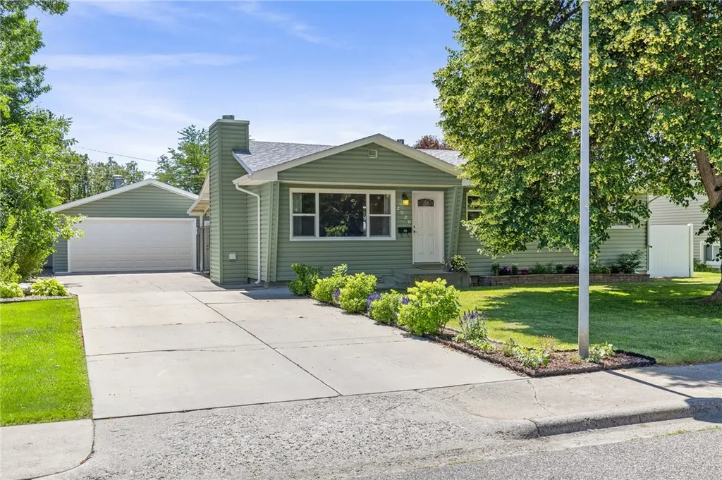 2528 Burlington Avenue Billings MT 59102