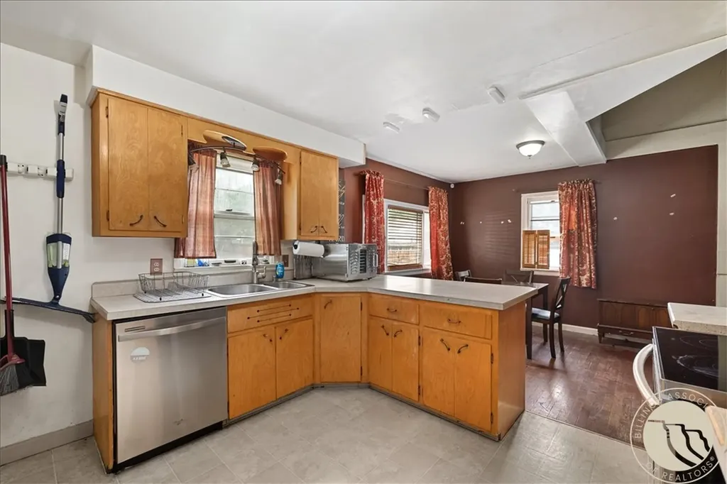 2424 Elizabeth Street Billings MT 59102