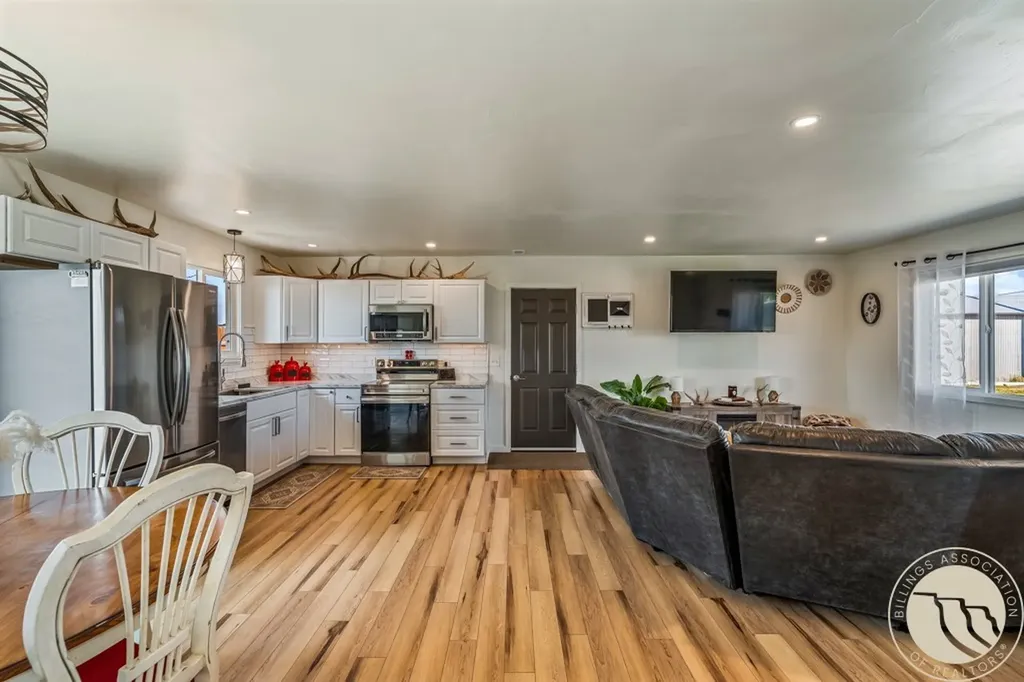 5524 Haynes Road Shepherd MT 59079