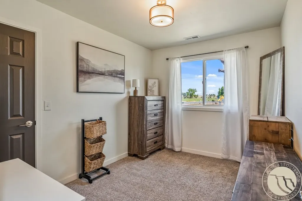 5524 Haynes Road Shepherd MT 59079