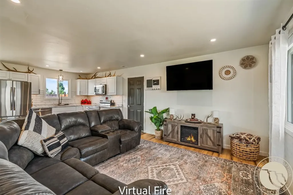 5524 Haynes Road Shepherd MT 59079