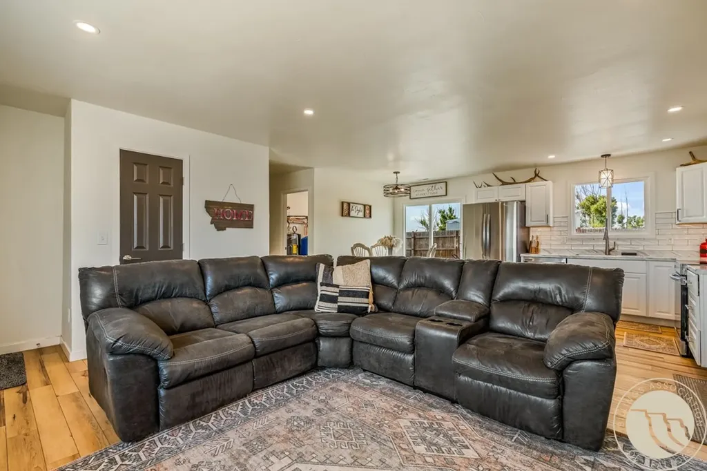 5524 Haynes Road Shepherd MT 59079