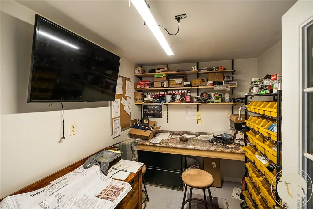 411 Shane Ridge Road Columbus MT 59019