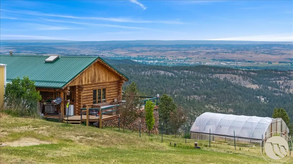 411 Shane Ridge Road Columbus MT 59019