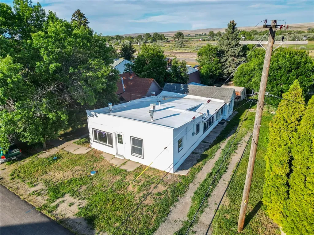 111 Harley Avenue Fromberg MT 59029