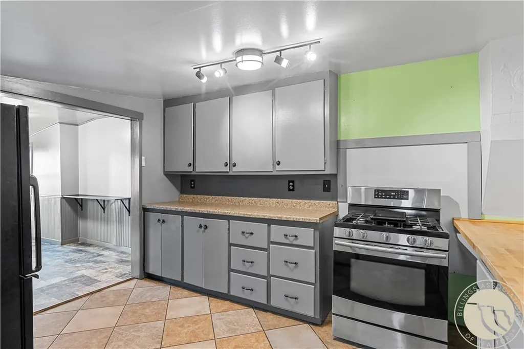 111 Harley Avenue Fromberg MT 59029