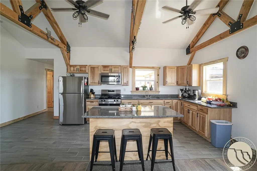 2160 Center Road Hardin MT 59034