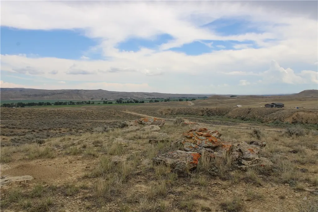 1443 Meeteetse Trail Belfry MT 59008