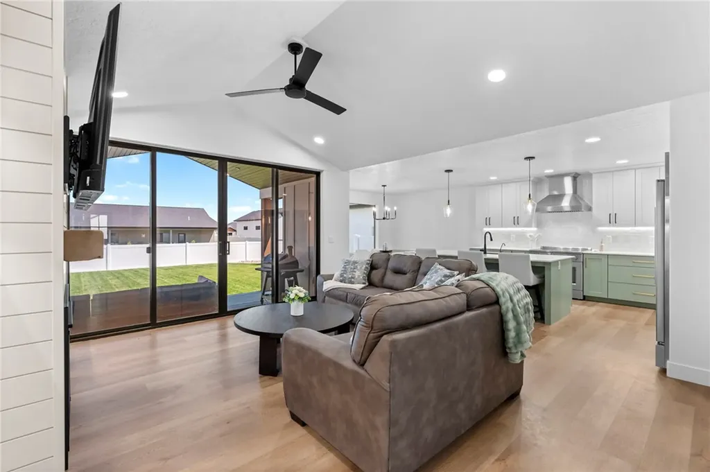 2215 Smooth Rock Lane Billings MT 59106