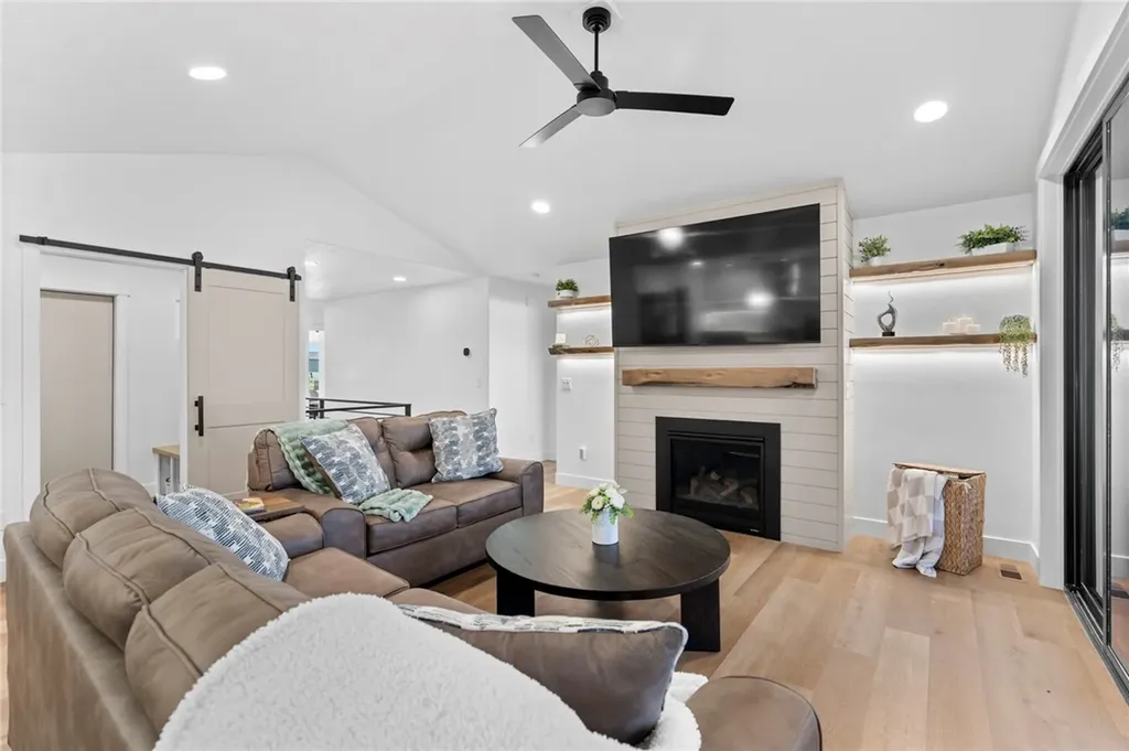 2215 Smooth Rock Lane Billings MT 59106