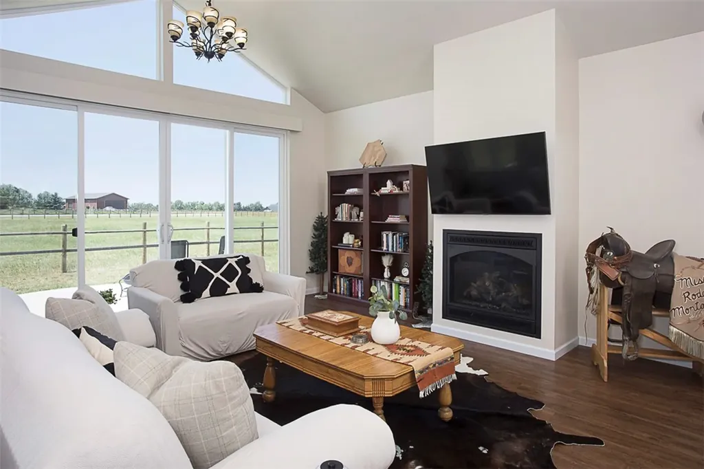 71 Horseshoe Trail Roberts MT 59070