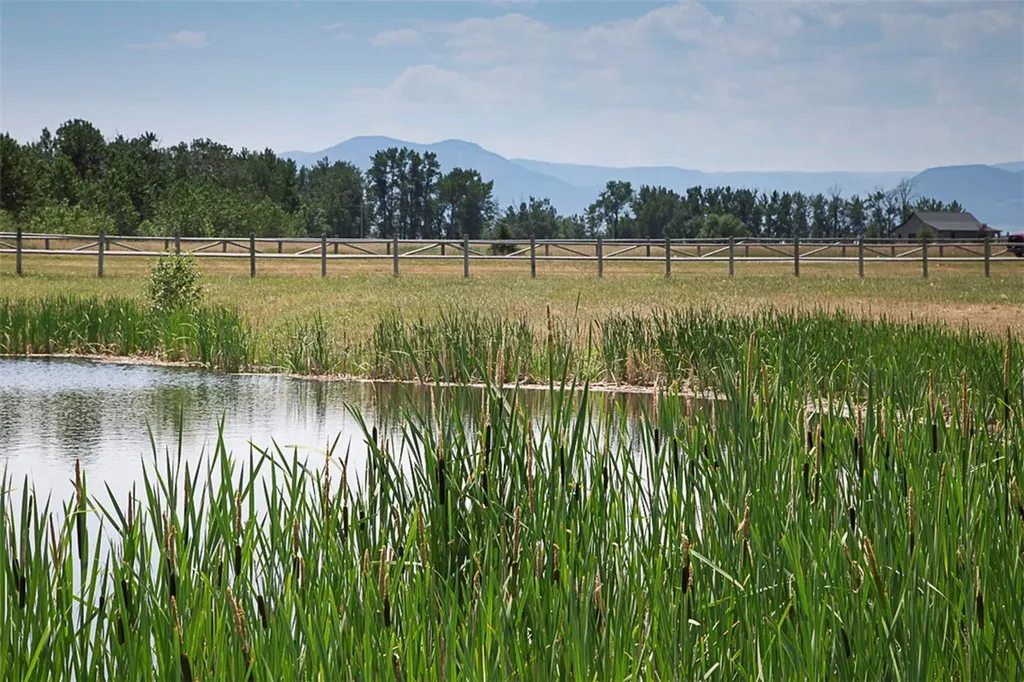 71 Horseshoe Trail Roberts MT 59070