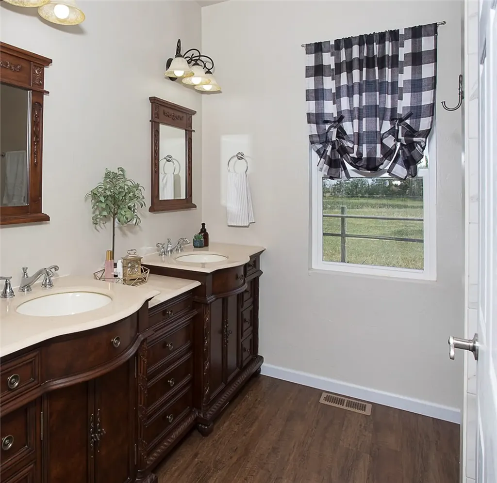 71 Horseshoe Trail Roberts MT 59070