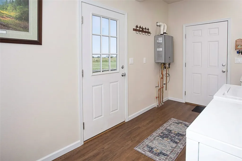 71 Horseshoe Trail Roberts MT 59070