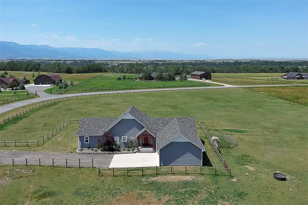 71 Horseshoe Trail Roberts MT 59070