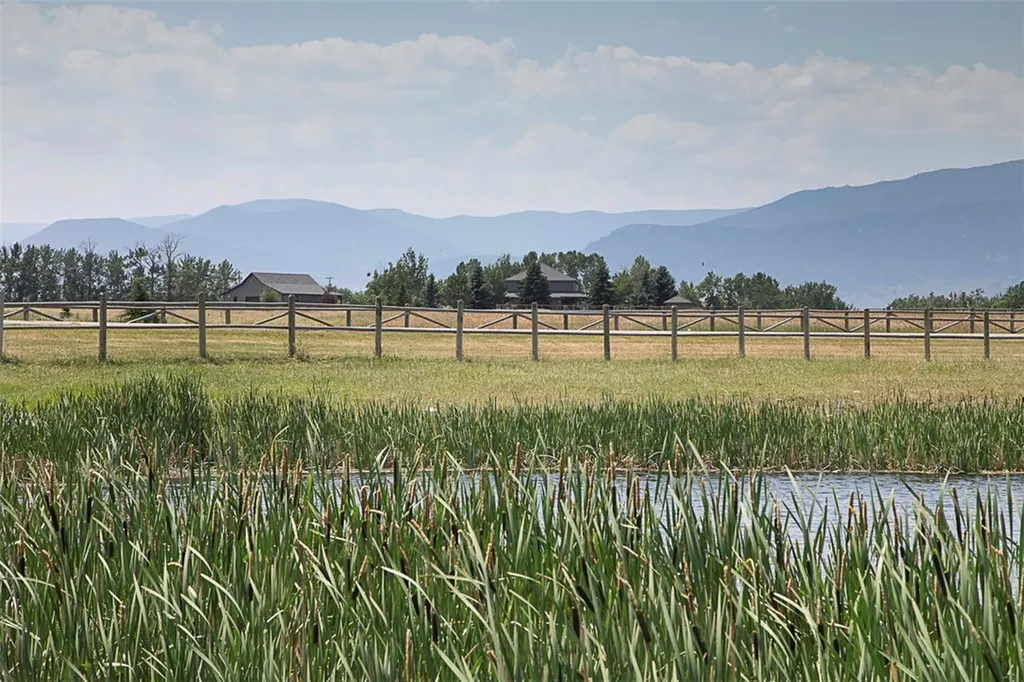 71 Horseshoe Trail Roberts MT 59070