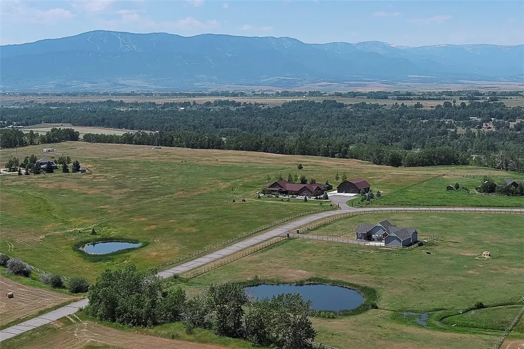 71 Horseshoe Trail Roberts MT 59070