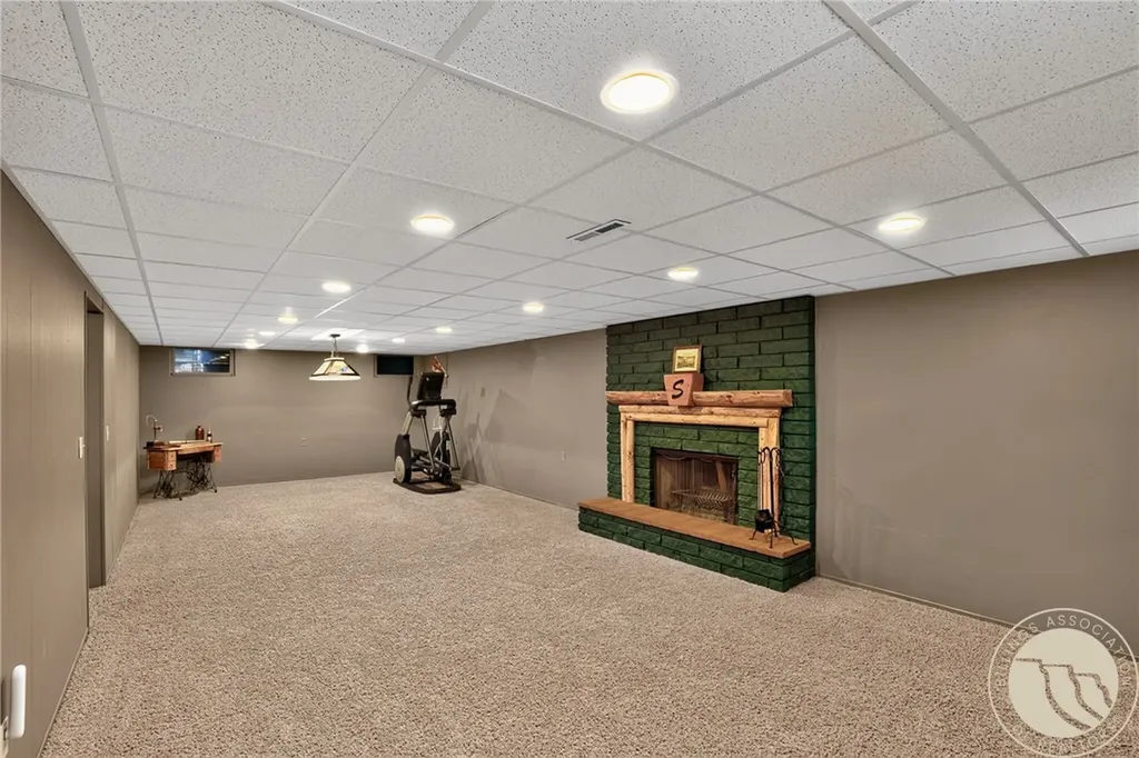 2315 Hoover Avenue Billings MT 59102