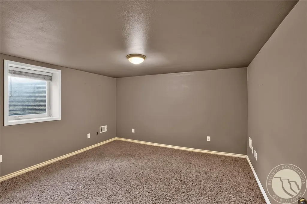 2315 Hoover Avenue Billings MT 59102