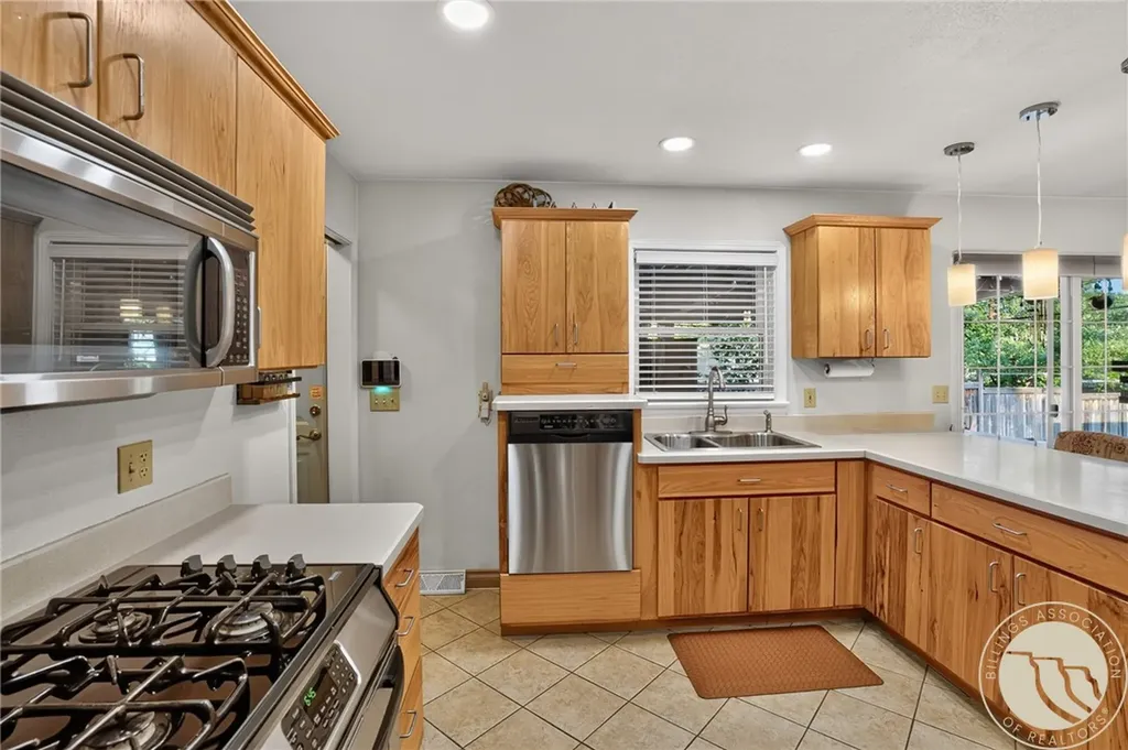 2315 Hoover Avenue Billings MT 59102