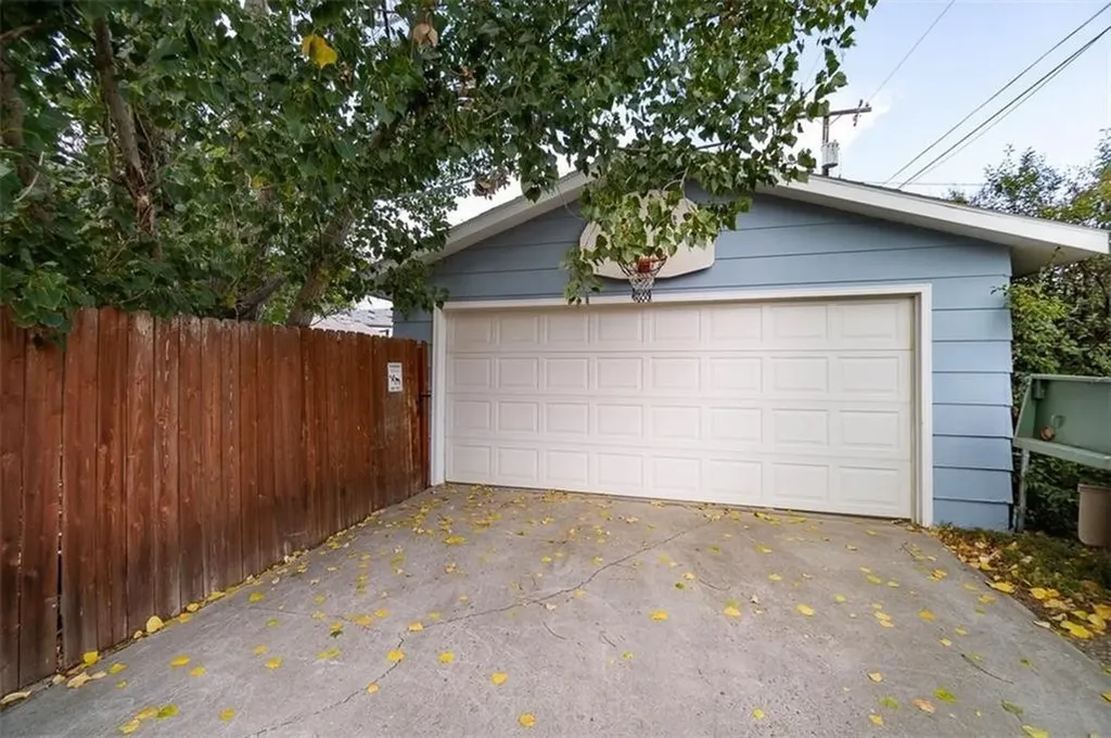 319 West Avenue Laurel MT 59044