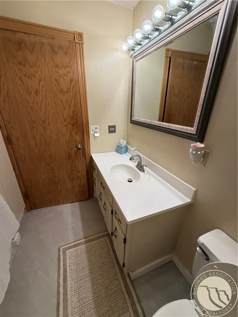 2606 N 17th Road Worden MT 59088