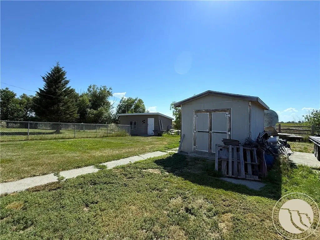 2606 N 17th Road Worden MT 59088