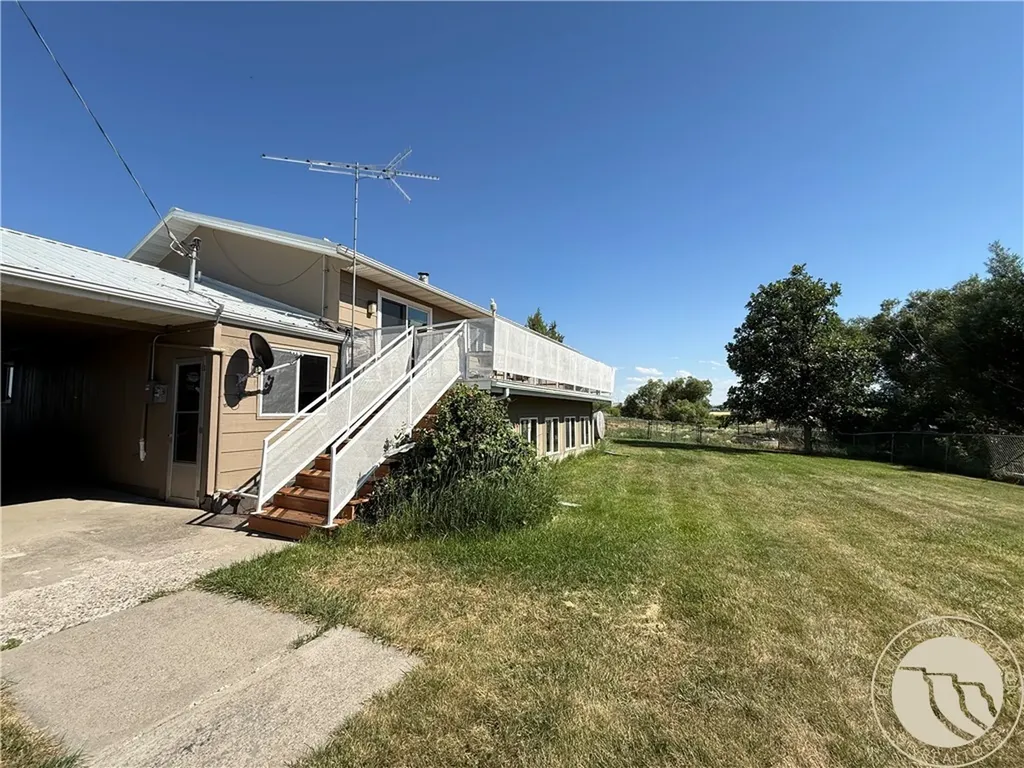 2606 N 17th Road Worden MT 59088