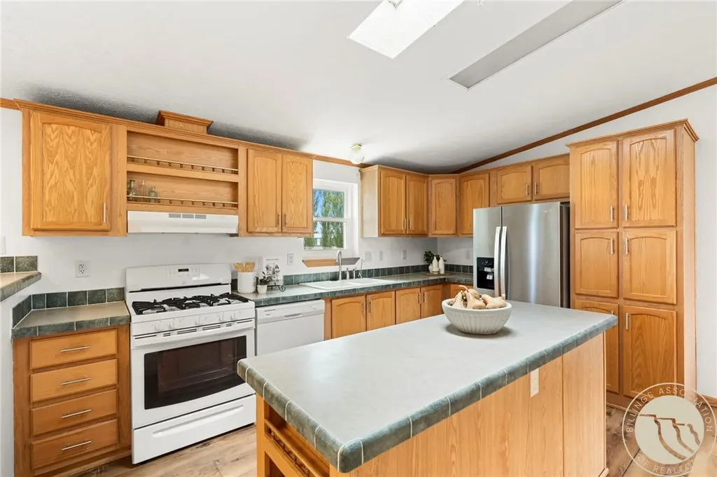 8 Rogers Place Laurel MT 59044