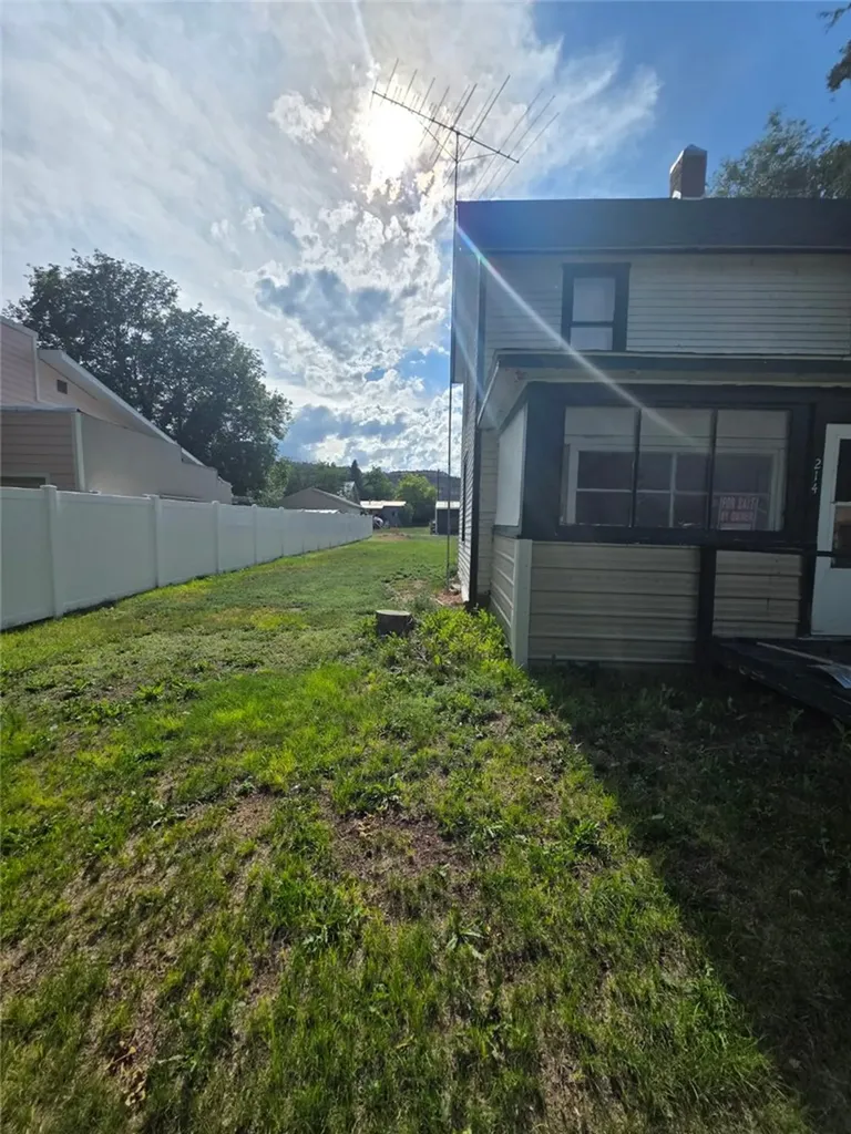 214 S 4th Street Bridger MT 59014