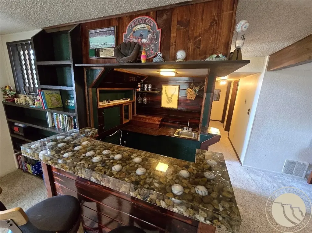 309 W Kewanee Avenue Baker MT 59313