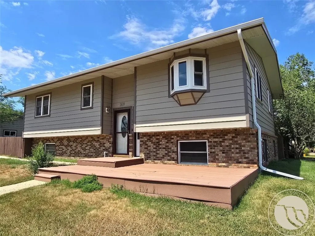 309 W Kewanee Avenue Baker MT 59313