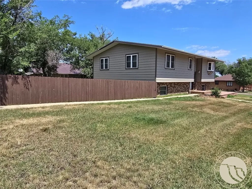 309 W Kewanee Avenue Baker MT 59313