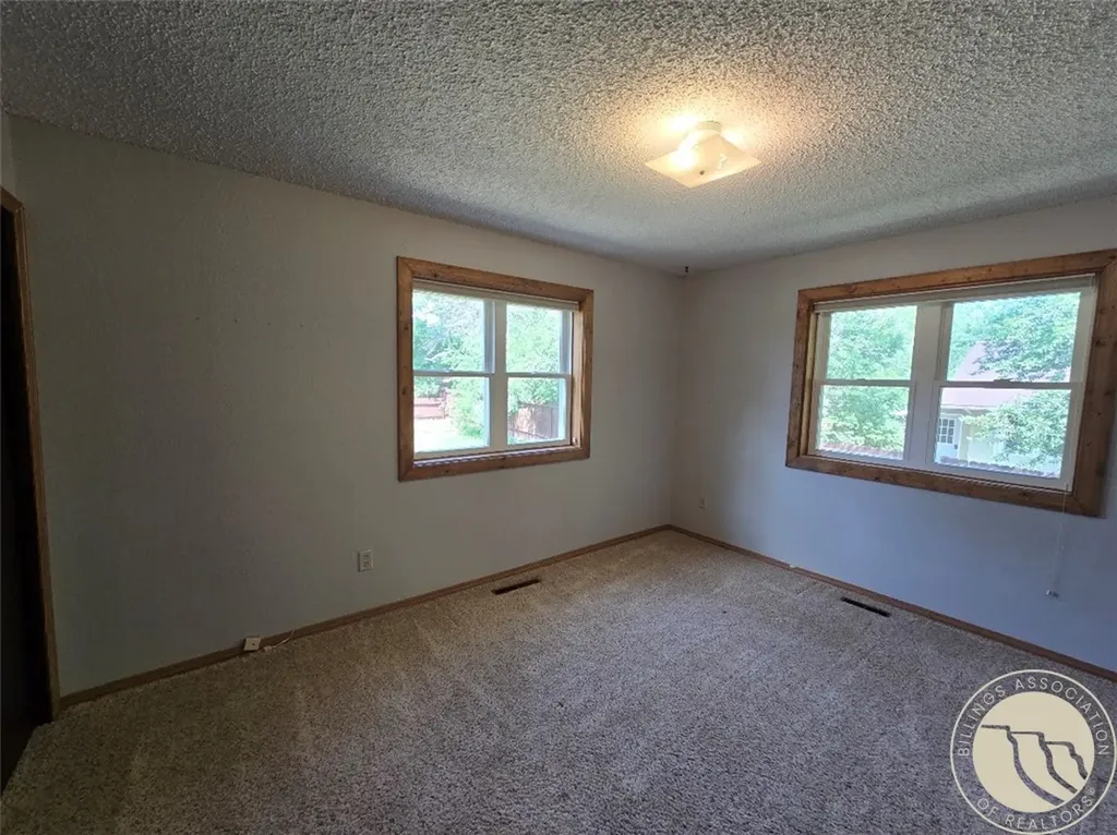 309 W Kewanee Avenue Baker MT 59313