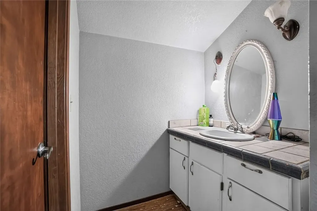 631 Sapphire Avenue Billings MT 59105