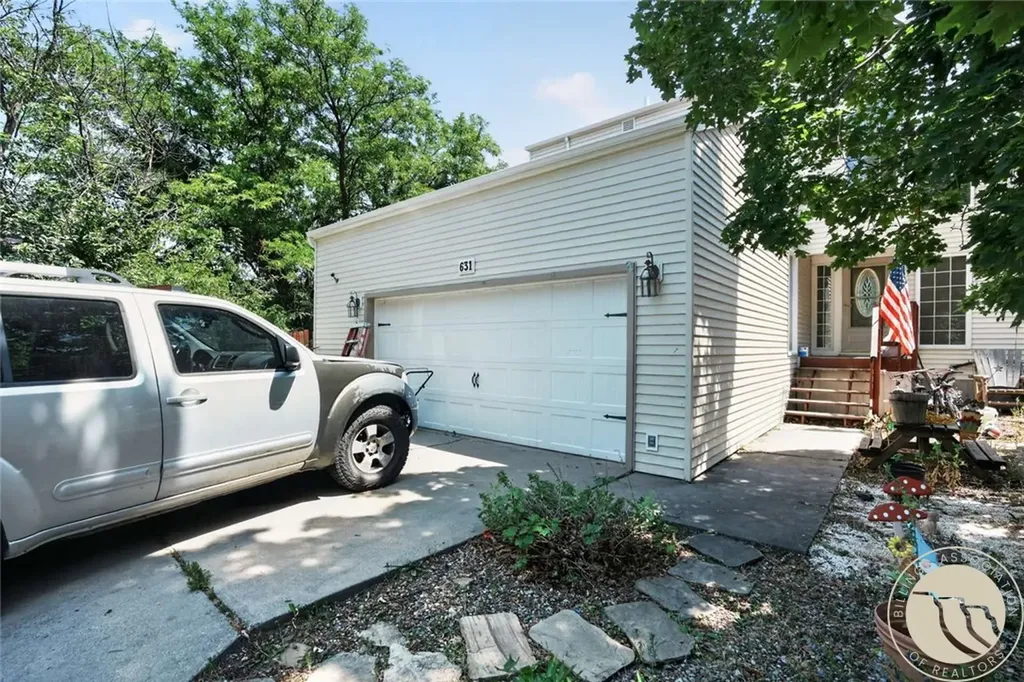 631 Sapphire Avenue Billings MT 59105