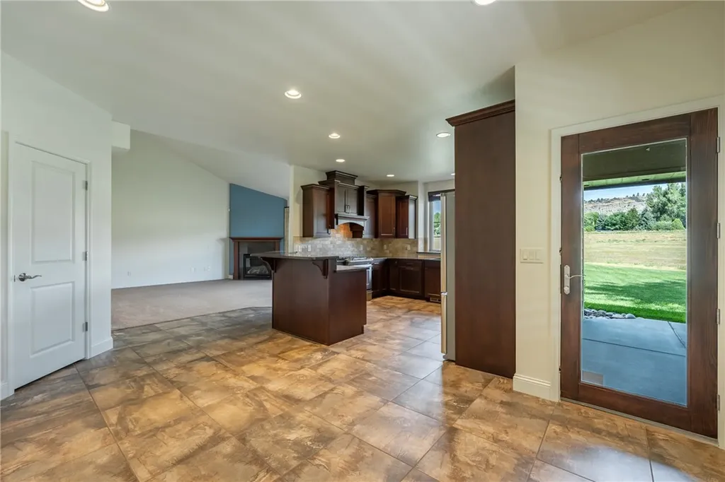 2372 Crimson Lane Billings MT 59106