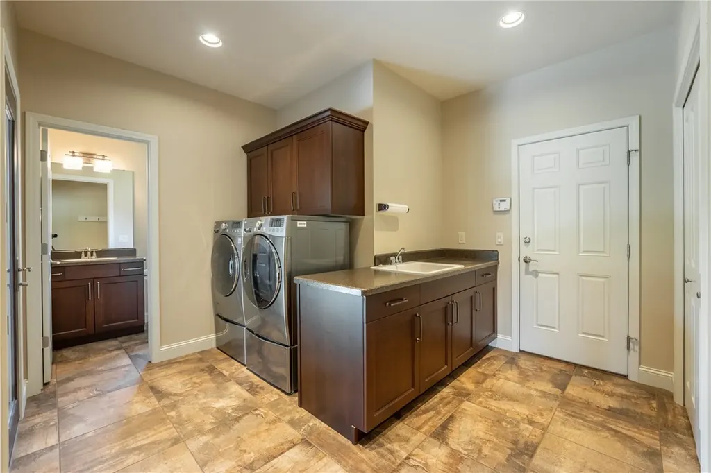 2372 Crimson Lane Billings MT 59106