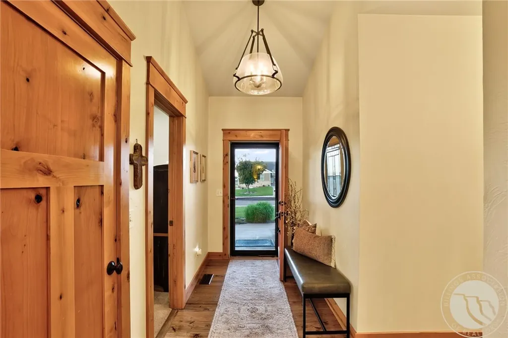 2544 Lake Heights Drive Billings MT 59105