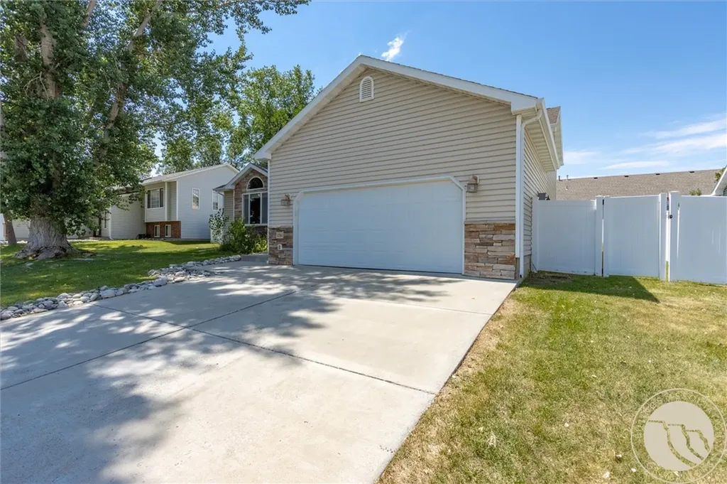 1284 Mirror Lake Lane Billings MT 59105