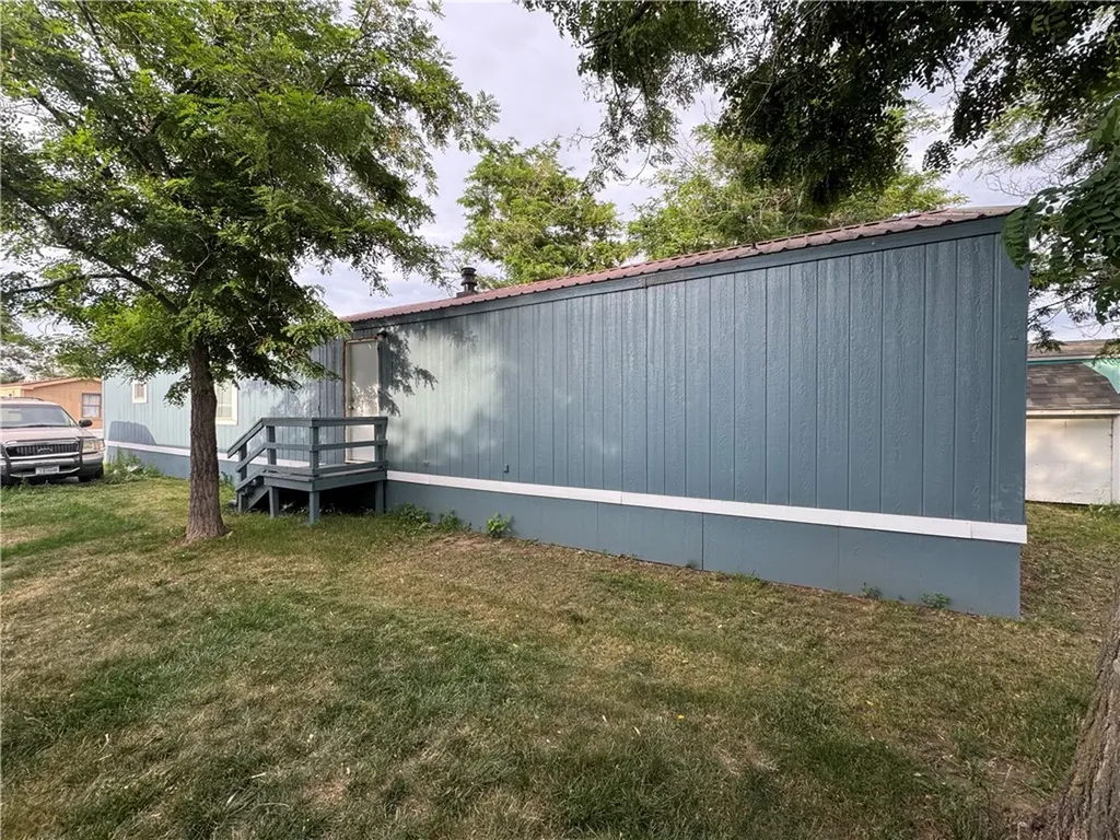 922 Yellowstone River Road Billings MT 59105