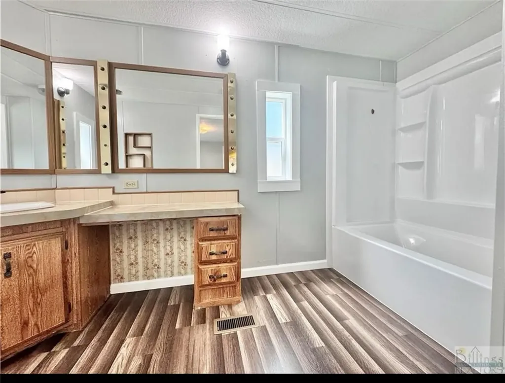 922 Yellowstone River Road Billings MT 59105