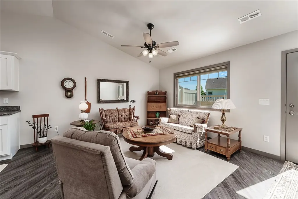 5908 Foxtail W Billings MT 59106