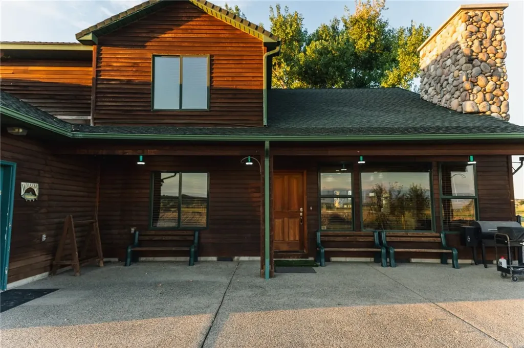 762 Carl Lind Drive Fort Smith MT 59035