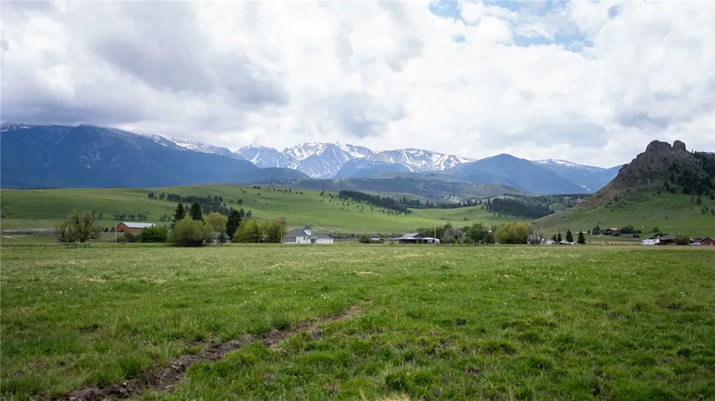 Tbd Nye Road Nye MT 59061