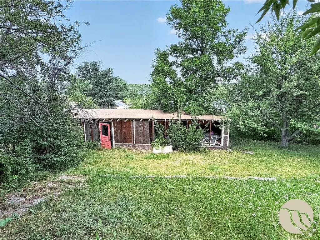 105 W Yellowstone Avenue Big Timber MT 59011