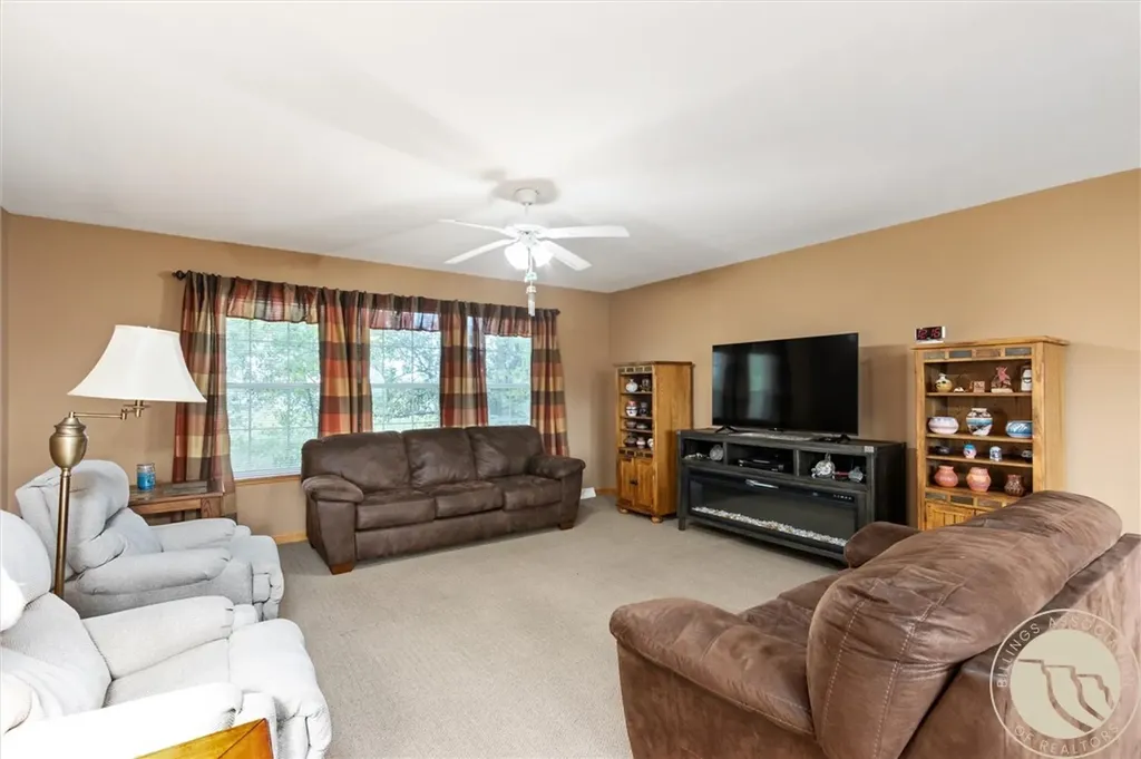 10088 Us Highway 212 Joliet MT 59041
